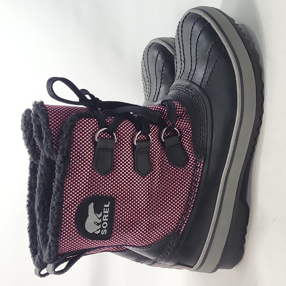 Sorel Trivoli Boots Pink Black Size 7